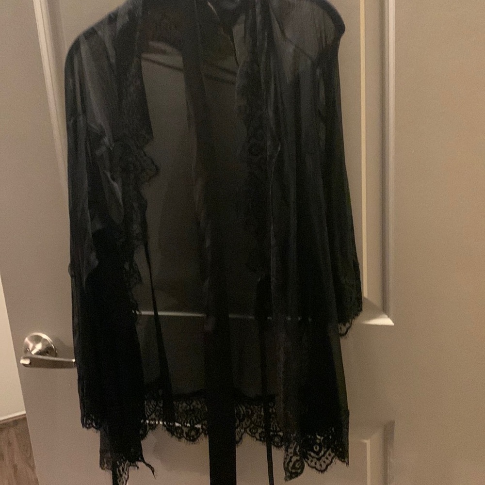 fredrick’s of Hollywood black sheer lace mini robe with panties NWT